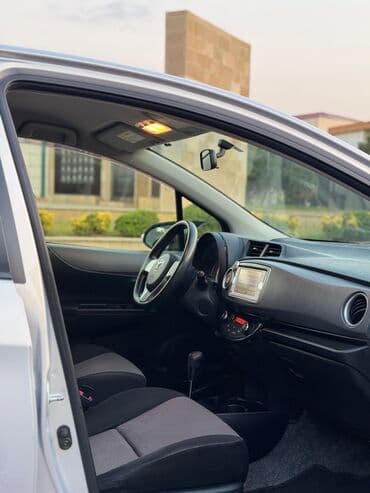 220 mator: Toyota Vitz: 1.3 l | 2012 il Hetçbek — 8