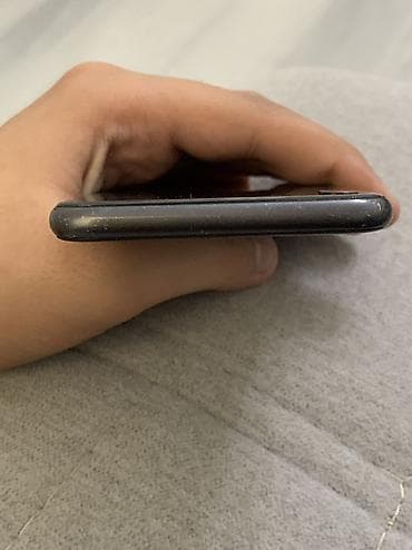 ucuz iphone 7: IPhone 8, 64 GB, Black Titanium — 4