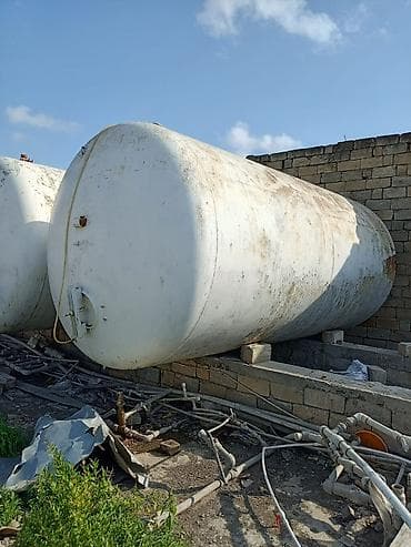 su ceken mator: 25 tonluq emal çəni. Üfüqi yerləşimli, silindrik formalı iri həcmli — 1