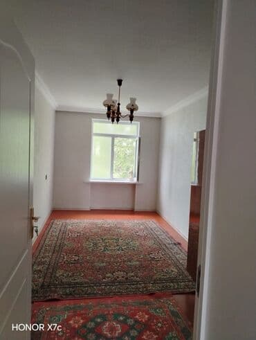 bişkekdə 1otaqlı kv: Gəncə, 3 otaqlı, Köhnə tikili, 64 kv. m — 2
