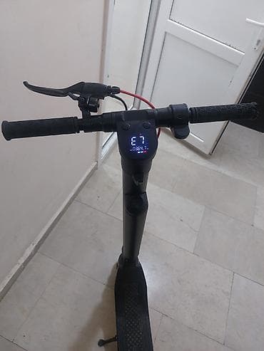 samakat islenmis: Elektrik skuter – iTeco brendi - Rəng: qara - Rulda LED displey — 4
