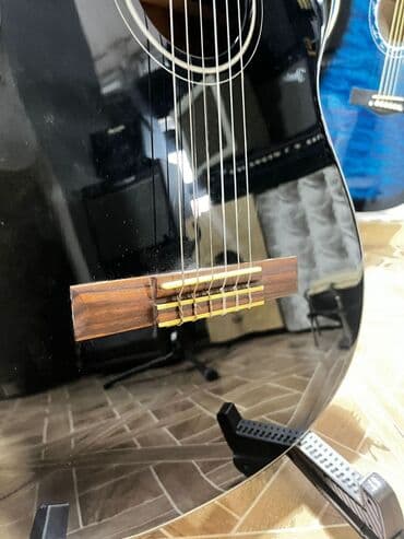 4 струнная гитара маленькая: Акустическая гитара, Fender, 6 струн, Новый, Бесплатная доставка — 6