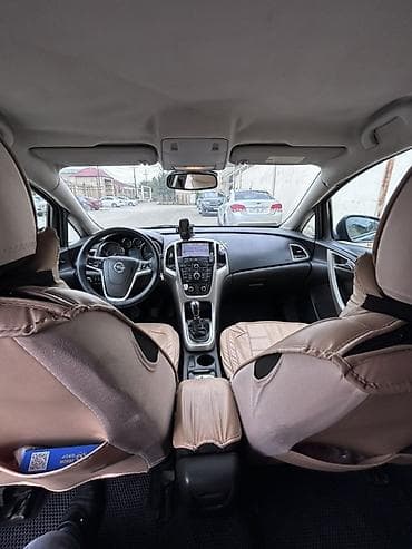 Nəqliyyat: Opel Astra: 1.3 l | 2011 il 410000 km Universal — 7