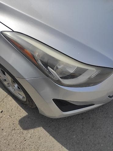 Ön, Hyundai Elantra lalafo.az -da Ön, Hyundai Elantra