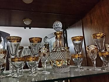 Kristal dekanter və qədəh dəsti - Klassik üslubda kristal dekanter və