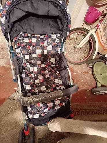 Klassik gəzinti arabası