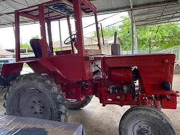 İnkubatorlar: Traktor “Vladimirəts” (Belarus) – universal kənd təsərrüfatı traktoru — 4