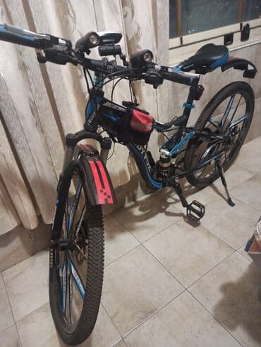 qaçış velosipedi: İşlənmiş Şose velosipedi 28", sürətlərin sayı: 7, Ünvandan götürmə — 1