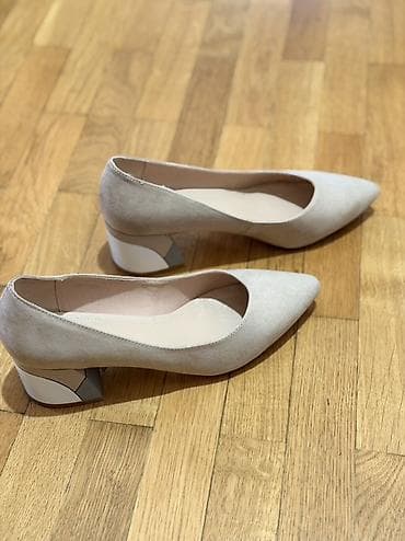 ayyaqabı: Ölçü: 38, rəng - Bej, İşlənmiş — 1