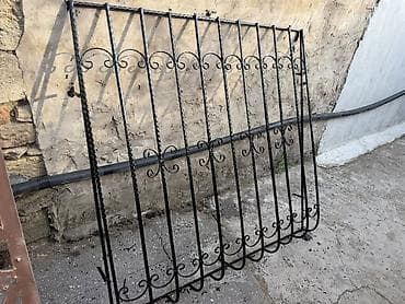 Dəmir pəncərə barmaqlığı uzunluqu(1.38) eni(1.42) - Material: qalın lalafo.az -da Dəmir pəncərə barmaqlığı uzunluqu(1.38) eni(1.42) - Material: qalın