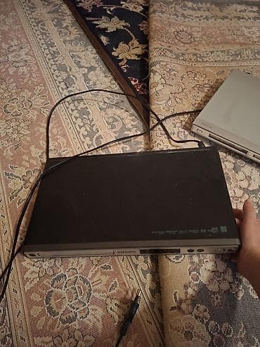 philips s388: Philips DVD pleyer - Marka/model: Philips (ön paneldə “DVD Player — 3