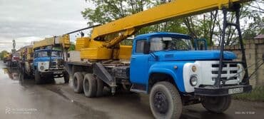 3 kameralı videoregistrator: Kranlı yük maşını – ZIL şassi üzərində quraşdırılmış sarı oxlu — 3