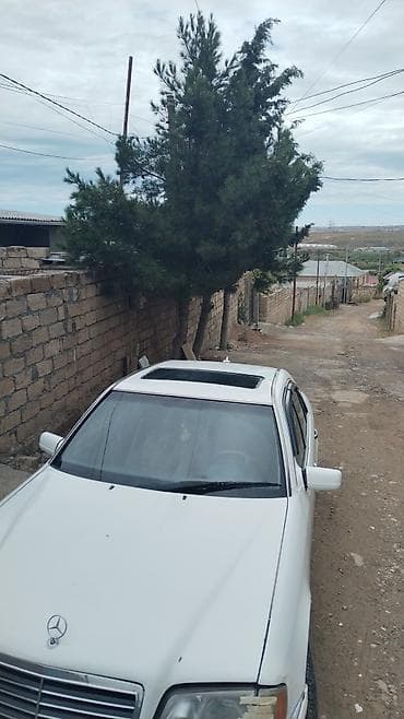 mercedes 208 d: Mercedes-Benz 200: 2.5 l | 1994 il — 5