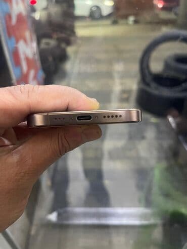 iphone 12 pro islenmis: IPhone 16 Pro, 128 GB, Desert Titanium, Simsiz şarj, Face ID, Sənədlərlə — 4