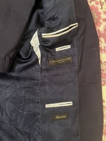 kişi geyimi: Yaxsi veziyyetde S olcuye uygundu — 2