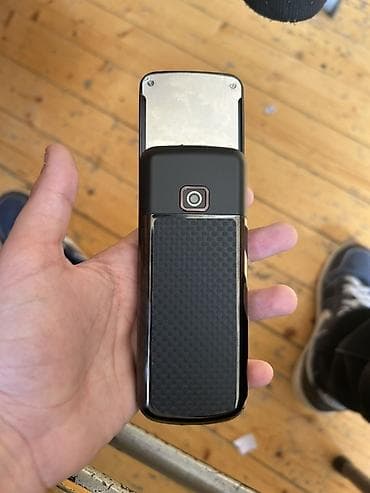 Nokia 8000 4G, rəng - Qara, Düyməli — 4