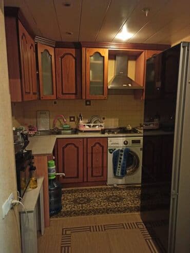 Bakı, 3 otaqlı, Köhnə tikili, m. Neftçilər, 75 kv. m — 4