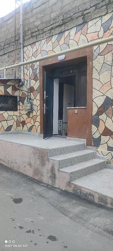 Otaq bitkiləri: Kənd Əhmədlidə təcili 3 otaqli ev satılır.54 kavdrat işıq su və qaz — 10