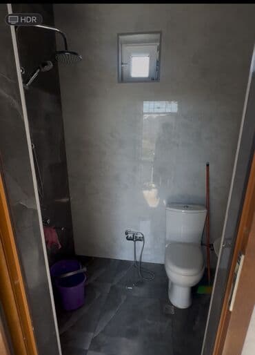 buzovna kiraye: Kirayə üçün təklif olunan kiçik, rahat mənzil. Planlama və otaqlar: - — 4