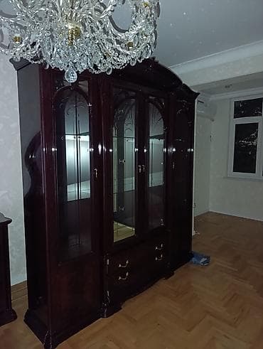 pardalar: Klassik vitrin-dolab - Material: tünd qəhvəyi (mahjun rəngdə) — 6