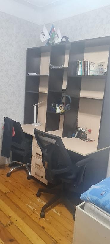 stolüstü ofis dəsti: İki nəfərlik işçi stol və üst kitab rəfi dəsti - Tərkib: Geniş iş — 1