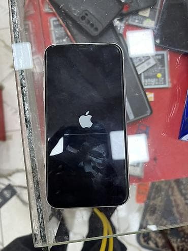 islenmis ayfon 5s: IPhone Xr, 64 GB, Ağ — 4