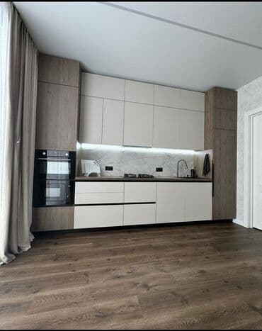 Mətbəx dəsti müasir dizaynı ilə funksionallığı və estetik görünüşü