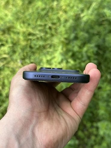 18 pro: IPhone 17 Pro, 256 GB, Göy, Face ID — 5