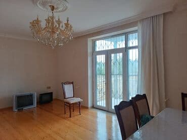 ələt qəsəbəsi: Satılır: geniş və işıqlı mənzil interyeri otag sayı 6tıdır,2 — 12