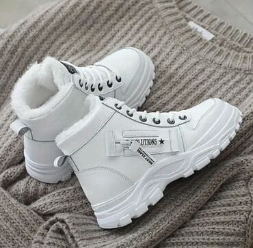 qış ayaqqabı: Ölçü: 39, rəng - Ağ, Yeni — 1