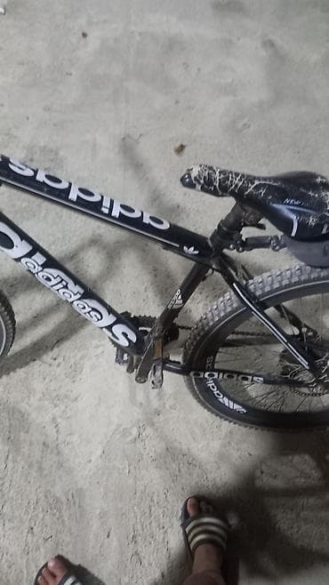 Dağ velosipedi – Adidas temalı çərçivə - Ölçü: 26" təkərlər - — 8