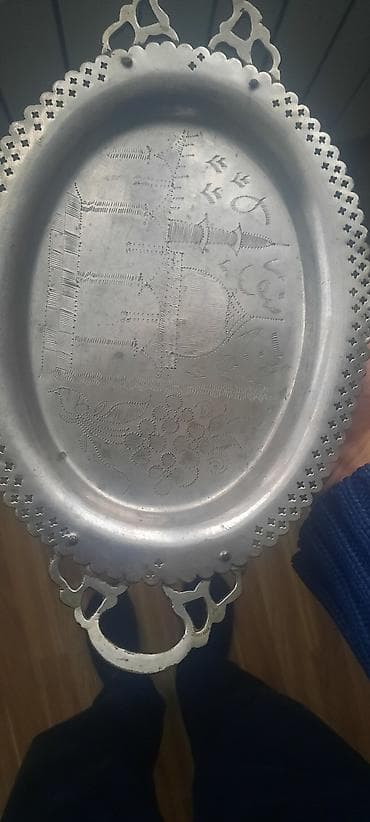 leon sekilleri: Metaldan oval boşqab/tray - Material: yüngül metal (ehtimalən — 2