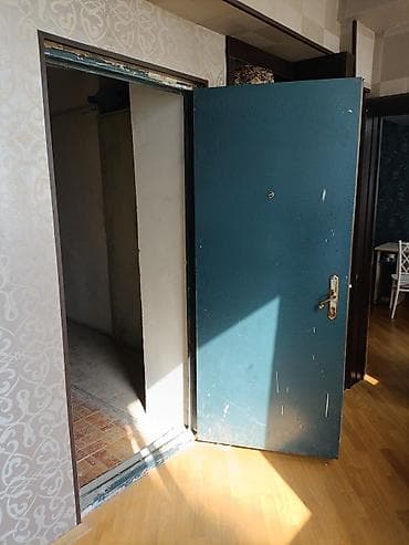 qapi: Metal giriş qapısı 28 metrosunun yaxınlığında.2.05--0.9 - Material — 1