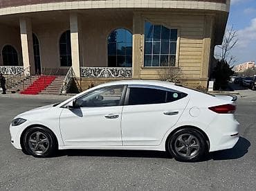 audi 6: Hyundai Avante: 1.6 l | 2015 il Sedan — 8