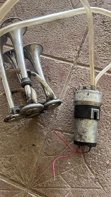 Прицепы: Orjinal fifa siqnali ehtiyac olduğu üçün satılır .Qiymətdə razilaşmaq — 3