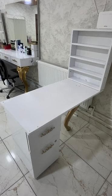 4 saatliq is elanlari: Saç ustası, dırnaq ustası tələb olunur. 9 mkr ərazisində Bolmart — 1