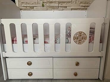 Oğlan və qız üçün, Yeni, Dördbucaq, Beşik, Dəstsiz, Matrassız, Yellənmə mexanizm ilə lalafo.az -da Oğlan və qız üçün, Yeni, Dördbucaq, Beşik, Dəstsiz, Matrassız, Yellənmə mexanizm ilə