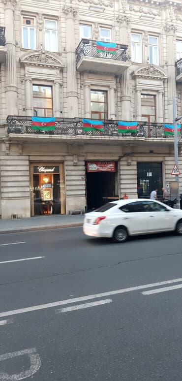 Ofice icare verilir 3 otagli milli bankin yaninda 2 mertebeli 60kv