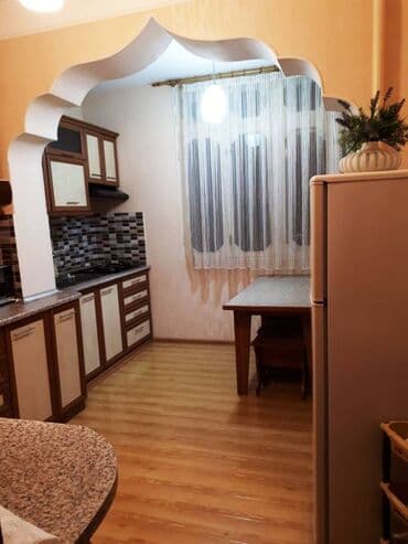 savalanda evler: Bakı, 4 otaqlı, Köhnə tikili, 100 kv. m — 9