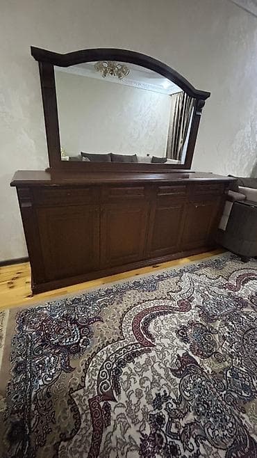 стол с зеркалом: С зеркалом — 2