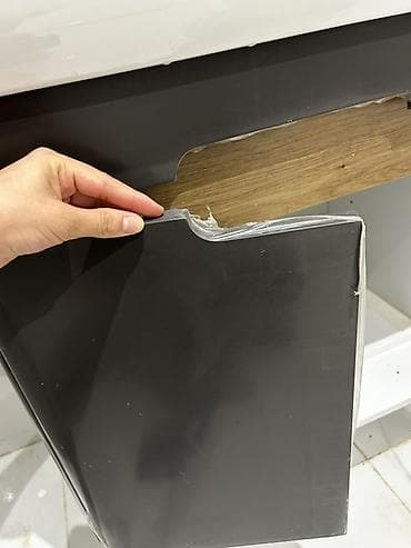 hamam dolapları: Bu moydadırı tikinti şirkəti evin üstündə verib. Paltaryuyana yerimiz — 5