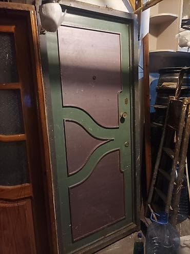 seyfi qapi: Dəmir giriş qapısı - Material: möhkəm metal karkas - Rəng və dizayn — 2
