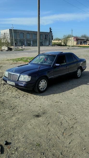 ilkin odəniş 2000 azn avtomobil: Mercedes-Benz W124: 2.2 l | 1995 il Sedan — 6
