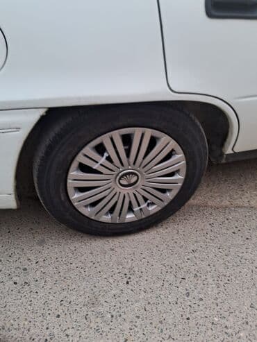 купить чехлы на авто: Daewoo Nexia: 1.5 l | Sedan — 5