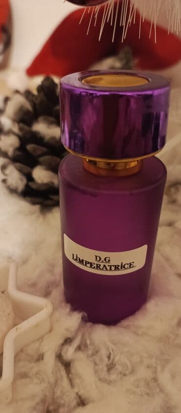 Bədənə qulluq: Yağlı tərkibli, qoxusu günlərlə qalıcı olan 6 ədəd ətir dəsti. Hamısı — 4