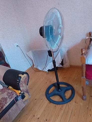 qalada kiraye evler: Yasamal bazarına yaxın otaq yoldaşı axtaram otaq eyni yatacaq verilir — 2