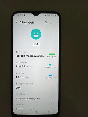 honor adapter 66w: Samsung Galaxy A04e, 32 GB, rəng - Qara — 2
