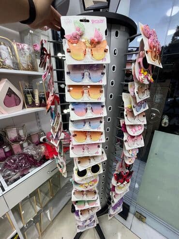 3D panellər: Gün eynəkləri stendi – mağaza və butiklər üçün - Dairəvi, fırlanan — 1