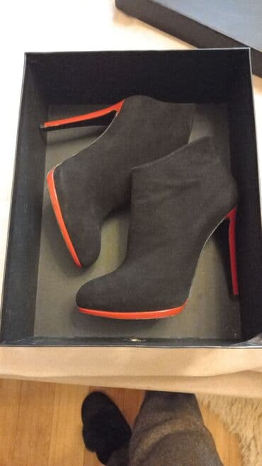 qiz ucun botlar: Ölçü: 38, rəng - Qırmızı, Yeni — 1