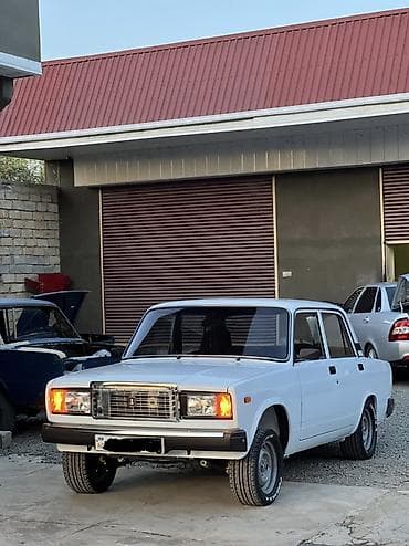 Продажа авто: Lada sedan – klassik model - Kuzov: 4 qapılı sedan, ağ rəng - Salon — 7